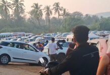 तीन दिवस लागून सुट्ट्या आल्यामुळे क्षमतेपेक्षा जास्त पर्यटक; श्रीवर्धन शहरात वाहतूक कोंडी