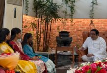 कोंदिवडे गावच्या धाडसी मुलींना राज ठाकरेंकडून कौतुकाची थाप